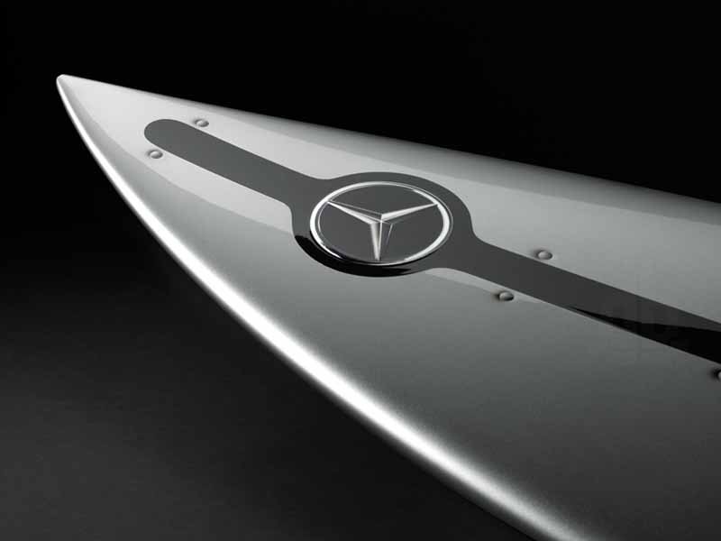 Ezüst nyíl a tengeren -  -  - Mercedes-Benz, szörfdeszka, 