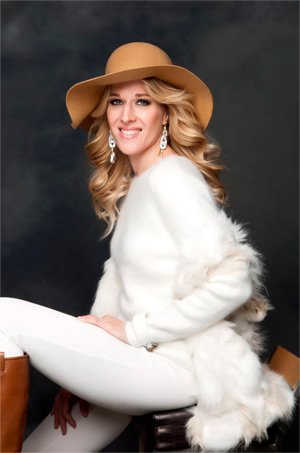 Wolf Kati üzeni Keletről -  -  - interjú, Wolf Kati, 