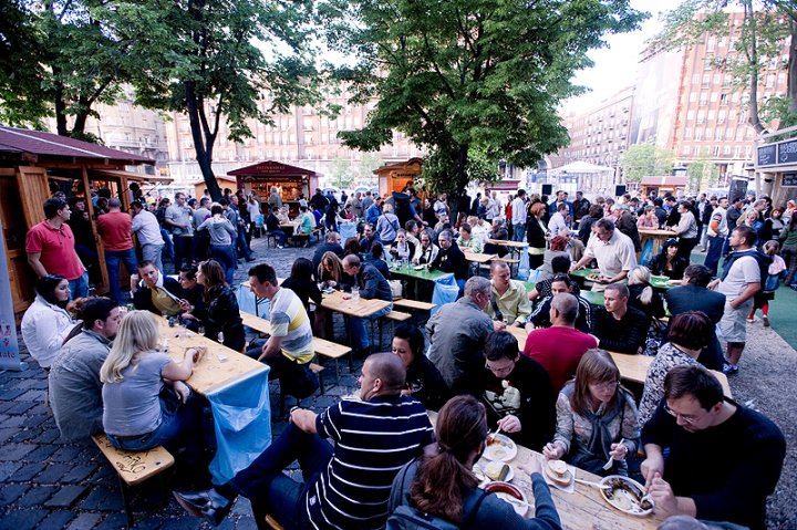 Újra a belváros szívében a tavaszi Pálinkafesztivál - Kikapcsoló -  - pálinkafesztivál, 