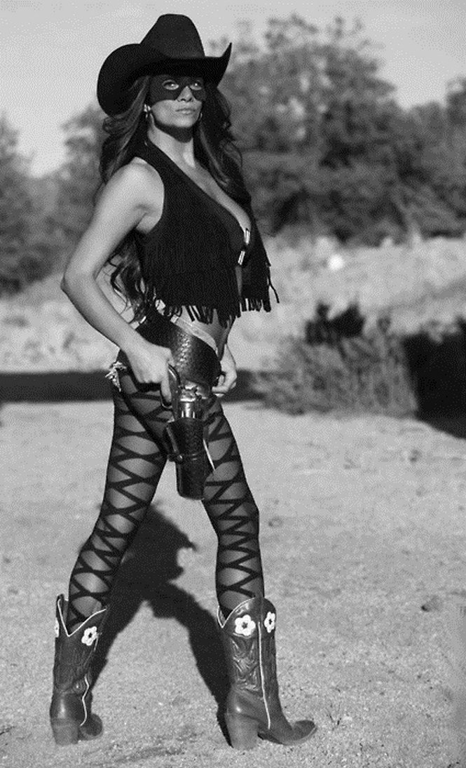 Csajok puskával -  -  - +fegyverek, +fot%C3%B3, erotika, 