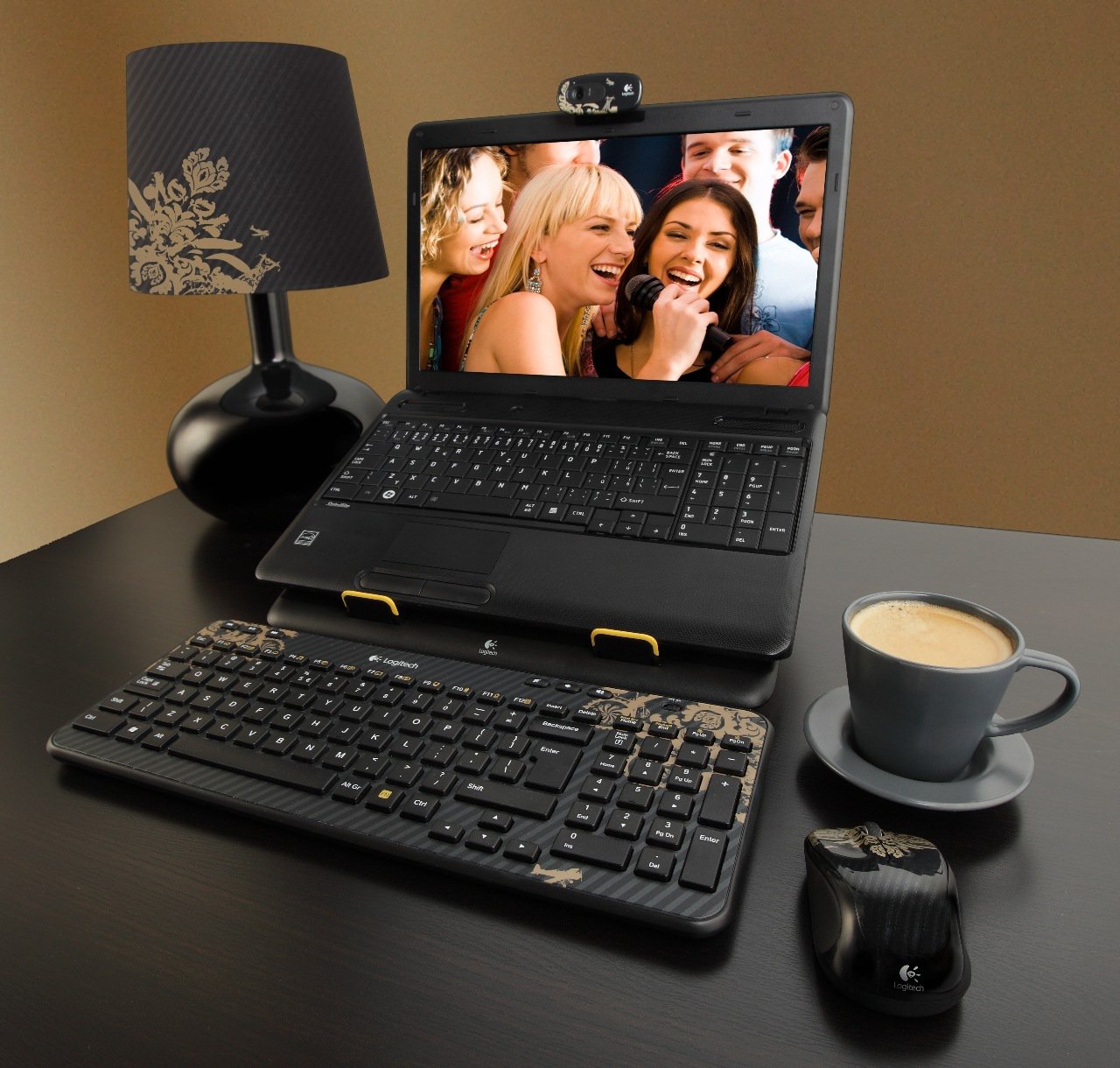 Logitech: Colour Collection, mert egy laptop is lehet vidám -  -  - design, kreatív, Logitech,