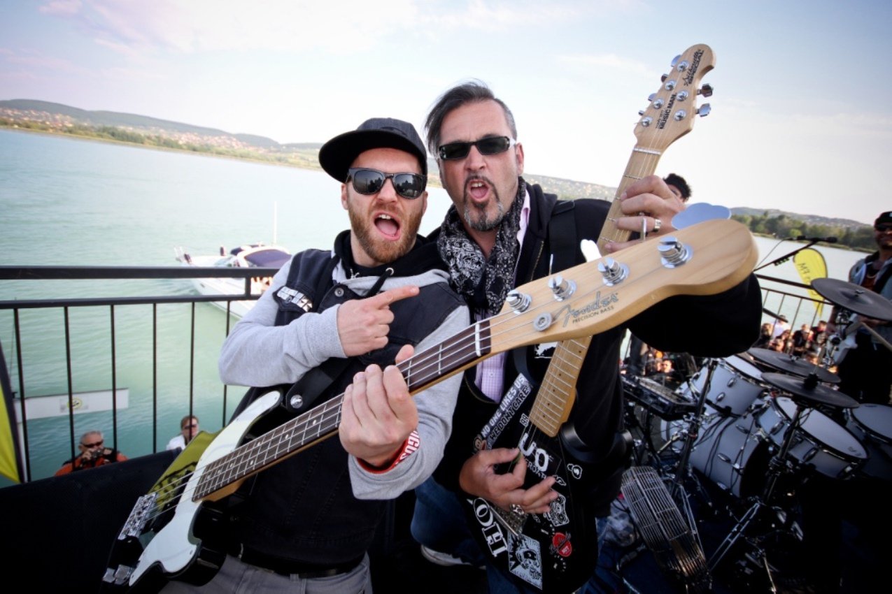 Rákóczi Feri a Balaton közepén tépte a húrokat -  -  - 