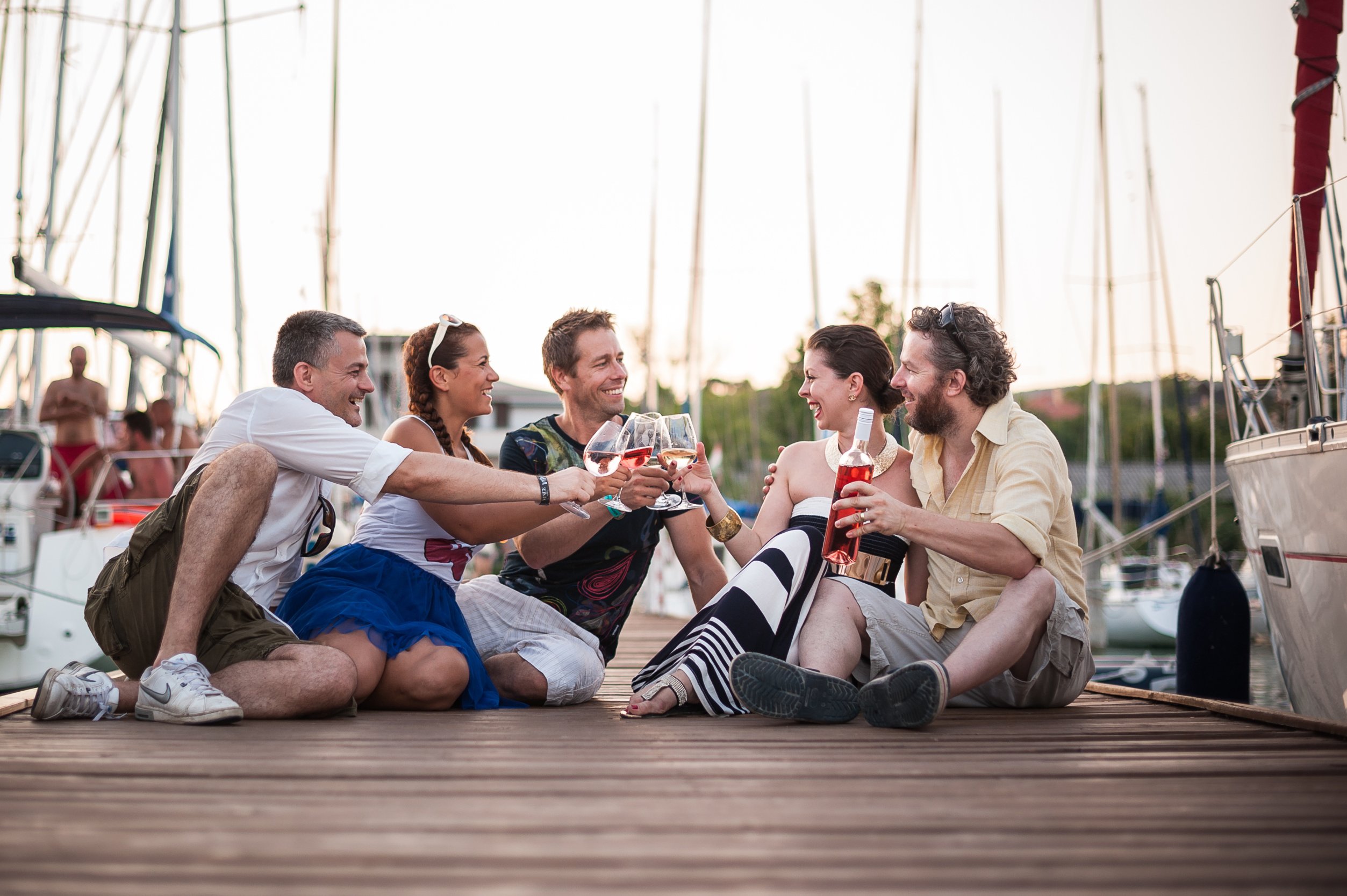 Minden élmény egy kikötőben –ízek és illatok, zene és gólöröm - STYLELIFE - Kikapcsoló - kékszalag, vinCE, 