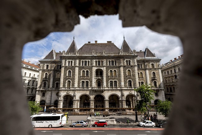 Araboké lett a Balettintézet épülete - Ingatlanhírek -  - balettintézet, 