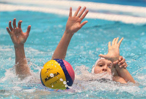 Vereséggel kezdtek a lányok a vízilabda Eb-n - STYLENEWS -  - vízilabda eb, vízilabda eb 2014,