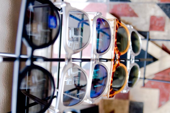 Különleges órák és napszemüvegek nyomában -  -  - divat, karórák, napszemüvegek, stílus, zunstore, 