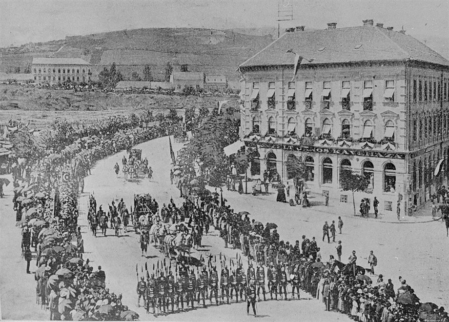 Kalef - Moszkva - Kalef! A Széll Kálmán tér száz éve -  -  - Budapest, Moszkva tér, Széll Kálmán tér,