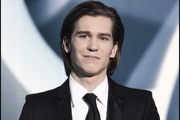 A francia énekes az Eurovíziós Dalfesztivál favoritja? -  -  - Amaury Vassili, eurovision, Wolf Kati, 