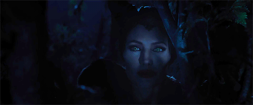 Főnöki arcok, hatalmi harcok - Mindent egymásért -  - főnök beosztott viszony, 