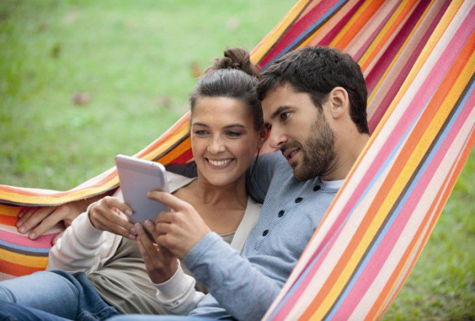 Kitűnni vágyóknak kitűnő a fehér - Divathírek -  - divat, T-Mobile, tech,