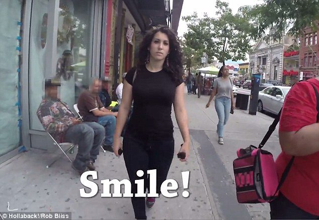 Jó a segged, bébi! -  -  - inzultus, nők, zaklatás, 