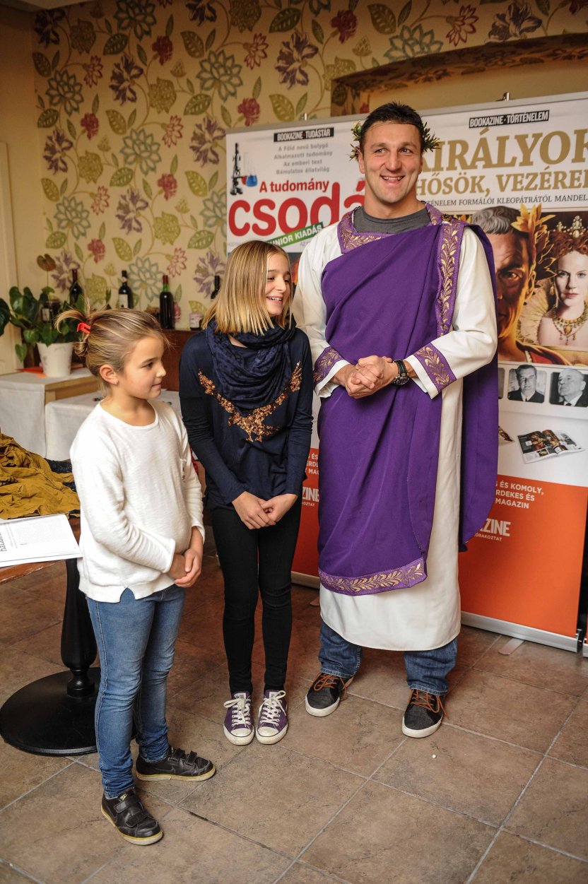 Együtt bújt jelmezbe Ada és Kiss Gergő -  -  - hírek, 