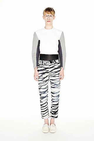 2001 Ürodesszeia a Balenciaga-tól - Divathírek -  - 2011 tavasz, Balenciaga, divat, férfi, 