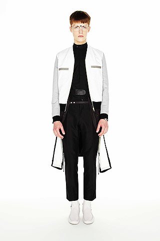 2001 Ürodesszeia a Balenciaga-tól - Divathírek -  - 2011 tavasz, Balenciaga, divat, férfi, 