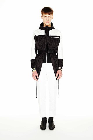 2001 Ürodesszeia a Balenciaga-tól - Divathírek -  - 2011 tavasz, Balenciaga, divat, férfi, 