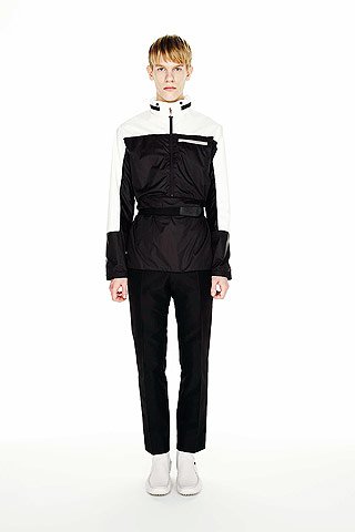 2001 Ürodesszeia a Balenciaga-tól - Divathírek -  - 2011 tavasz, Balenciaga, divat, férfi, 