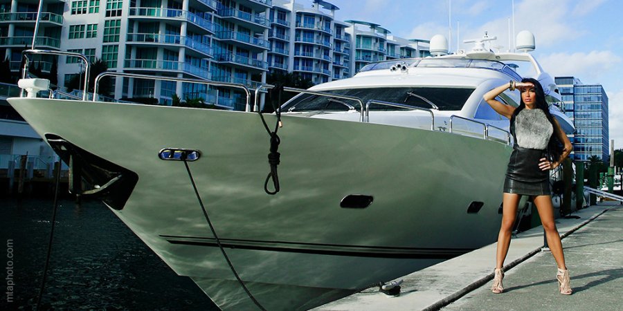 Voksán Virág üzeni Miamiból - ÉLETÉRZÉS -  - dj, dj flower, interjú, maklári tót attila, miami, voksán virág, winter music conference, 