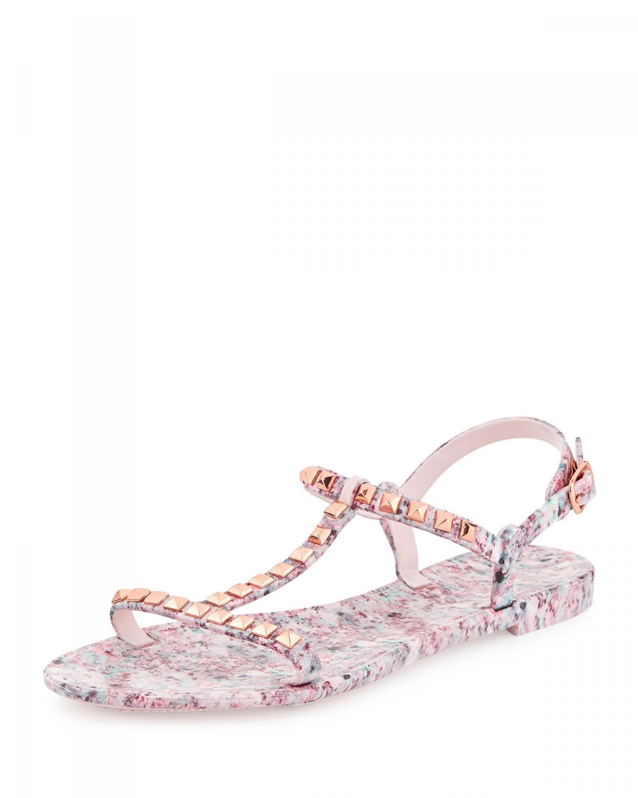 Bazár: Trendi és kényelmes szandálok nyárra -  -  - bazár, divat, stílus, szandál, 