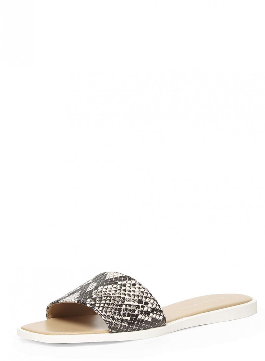 Bazár: Trendi és kényelmes szandálok nyárra -  -  - bazár, divat, stílus, szandál, 