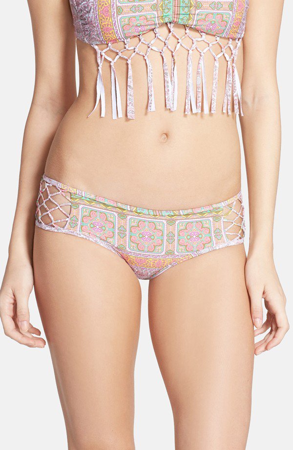 Bazár: 50 bikini minden alakra -  -  - bazár, bikini, divat, fürdőruha, nyár, stílus, 