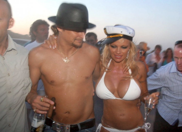 A legborzasztóbb celeb-esküvői ruhák -  -  - celebrity, esküvő, menyasszony, 