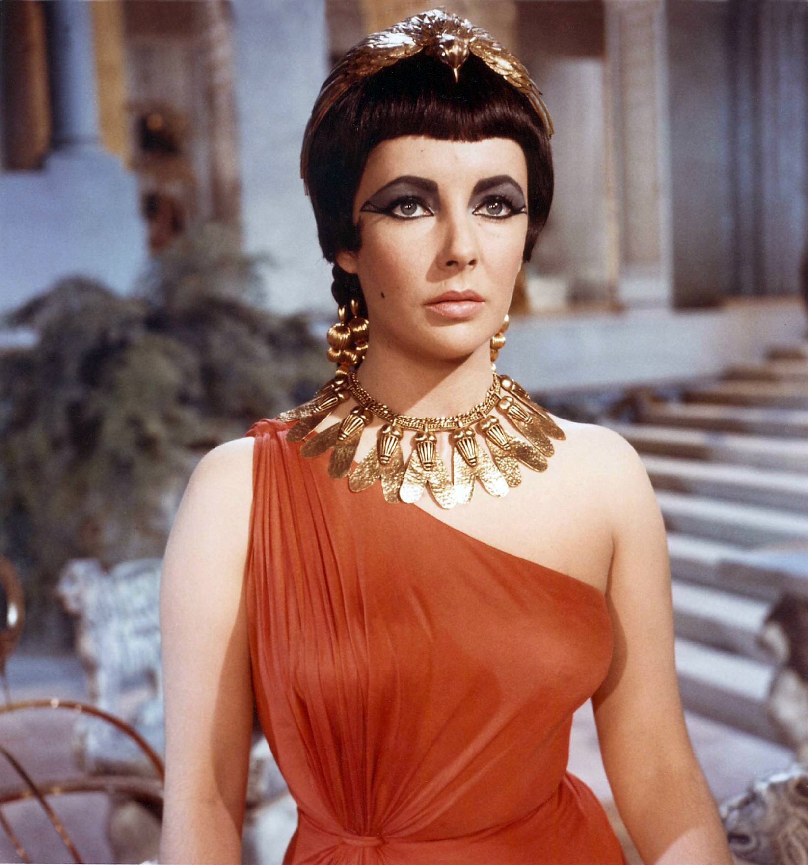 Meghalt Liz Taylor -  -  - filmművészet, Liz taylor,