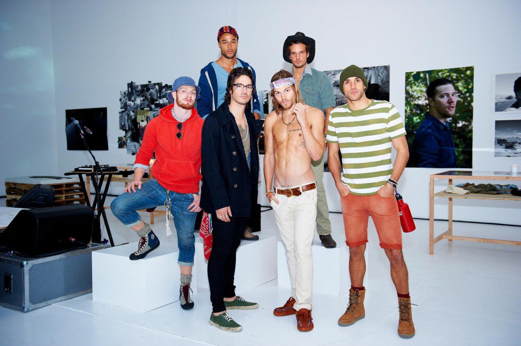 A Levi's és a Water.org 200 millió liter tiszta vízért - Divathírek -  - farmer, Levi's, víz, water.org, 