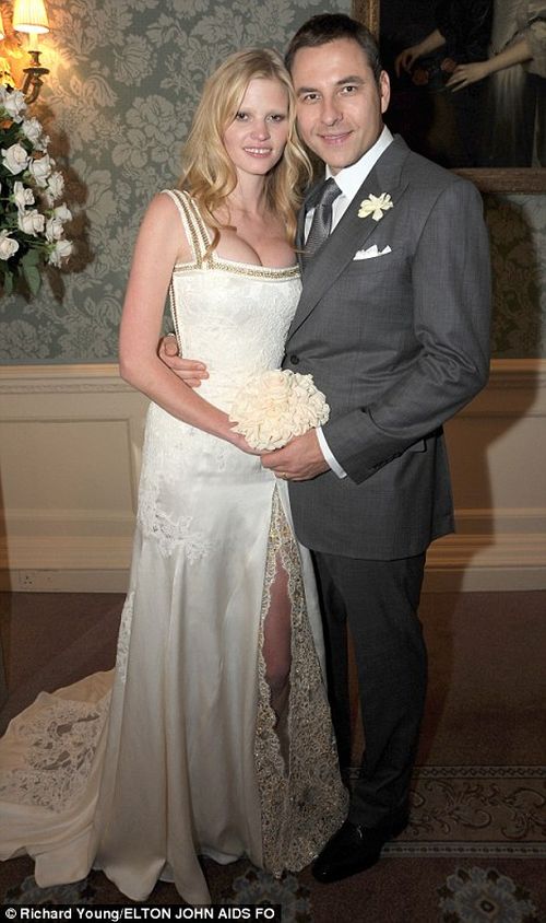 A legszebb szupermodell esküvői ruhák -  -  - celebrity, divat, esküvő, modellek, ruha, stílus, 