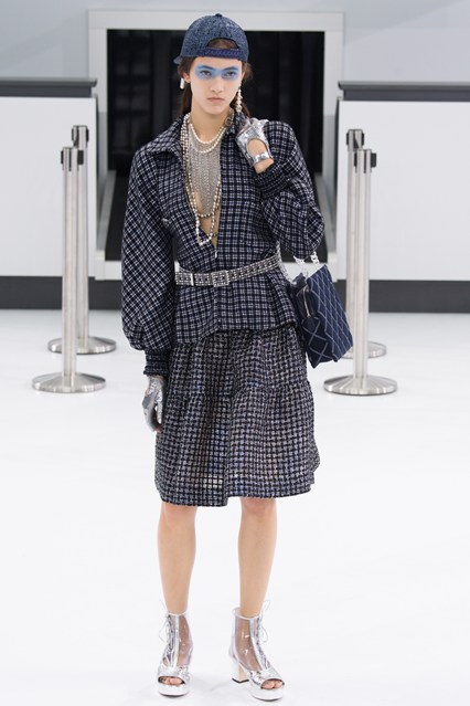 Párizsból szeretettel - Jelentés a divathétről -  -  - chanel, dior, elie saab, louis vuitton, saint laurent, valentino, 