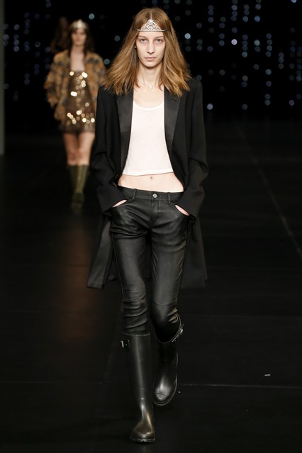 Párizsból szeretettel - Jelentés a divathétről -  -  - chanel, dior, elie saab, louis vuitton, saint laurent, valentino, 