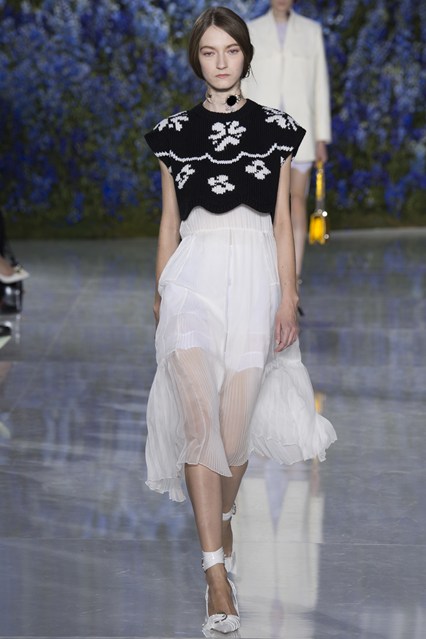 Párizsból szeretettel - Jelentés a divathétről -  -  - chanel, dior, elie saab, louis vuitton, saint laurent, valentino, 