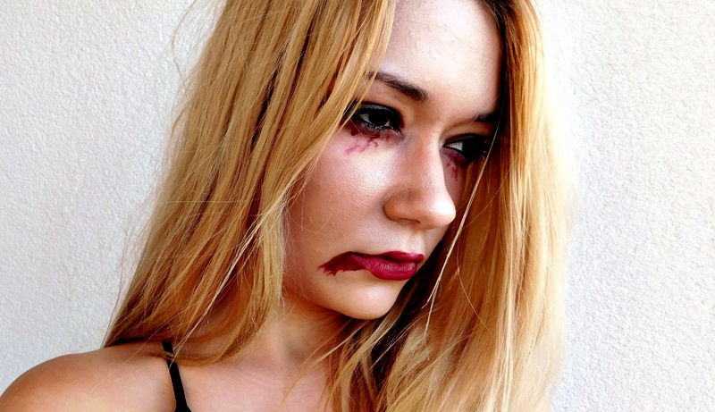 Félelem és reszketés a szerkesztőségben! -  -  - halloween, jelmez, smink, stylemagazin, szerkesztőség,