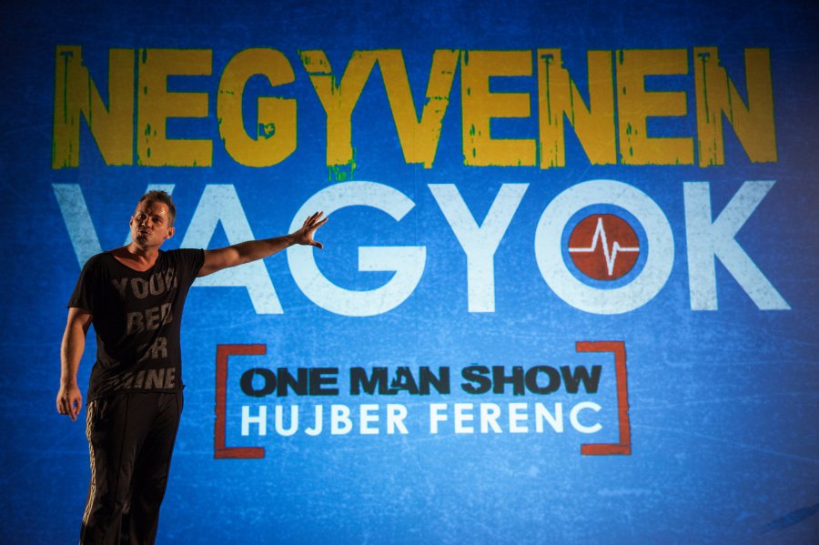 Hujber: Negyvenen vagyok - STYLENEWS -  - hujber feri, negyvenen vagyok, one man show, színház, 