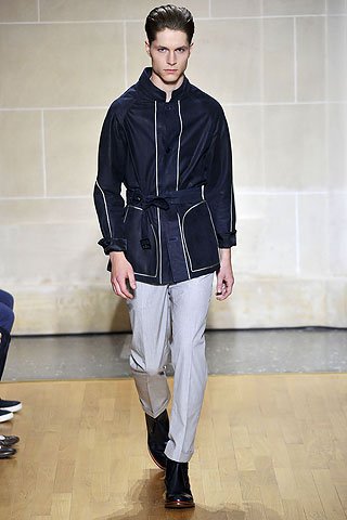 Öltönytrend a Dunhilltől: éltanuló divat - Divathírek -  - 2011 tavasz, divat, Dunhill, férfi,