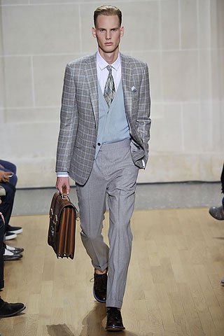 Öltönytrend a Dunhilltől: éltanuló divat - Divathírek -  - 2011 tavasz, divat, Dunhill, férfi,