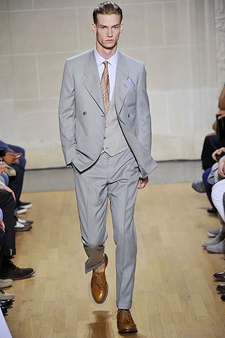 Öltönytrend a Dunhilltől: éltanuló divat - Divathírek -  - 2011 tavasz, divat, Dunhill, férfi,