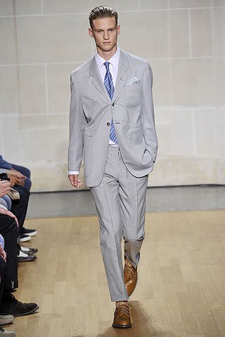 Öltönytrend a Dunhilltől: éltanuló divat - Divathírek -  - 2011 tavasz, divat, Dunhill, férfi,