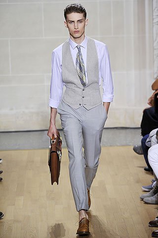 Öltönytrend a Dunhilltől: éltanuló divat - Divathírek -  - 2011 tavasz, divat, Dunhill, férfi,