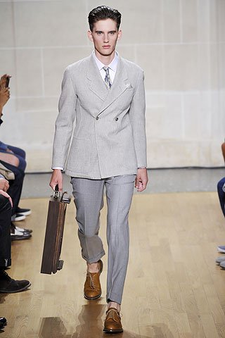 Öltönytrend a Dunhilltől: éltanuló divat - Divathírek -  - 2011 tavasz, divat, Dunhill, férfi,