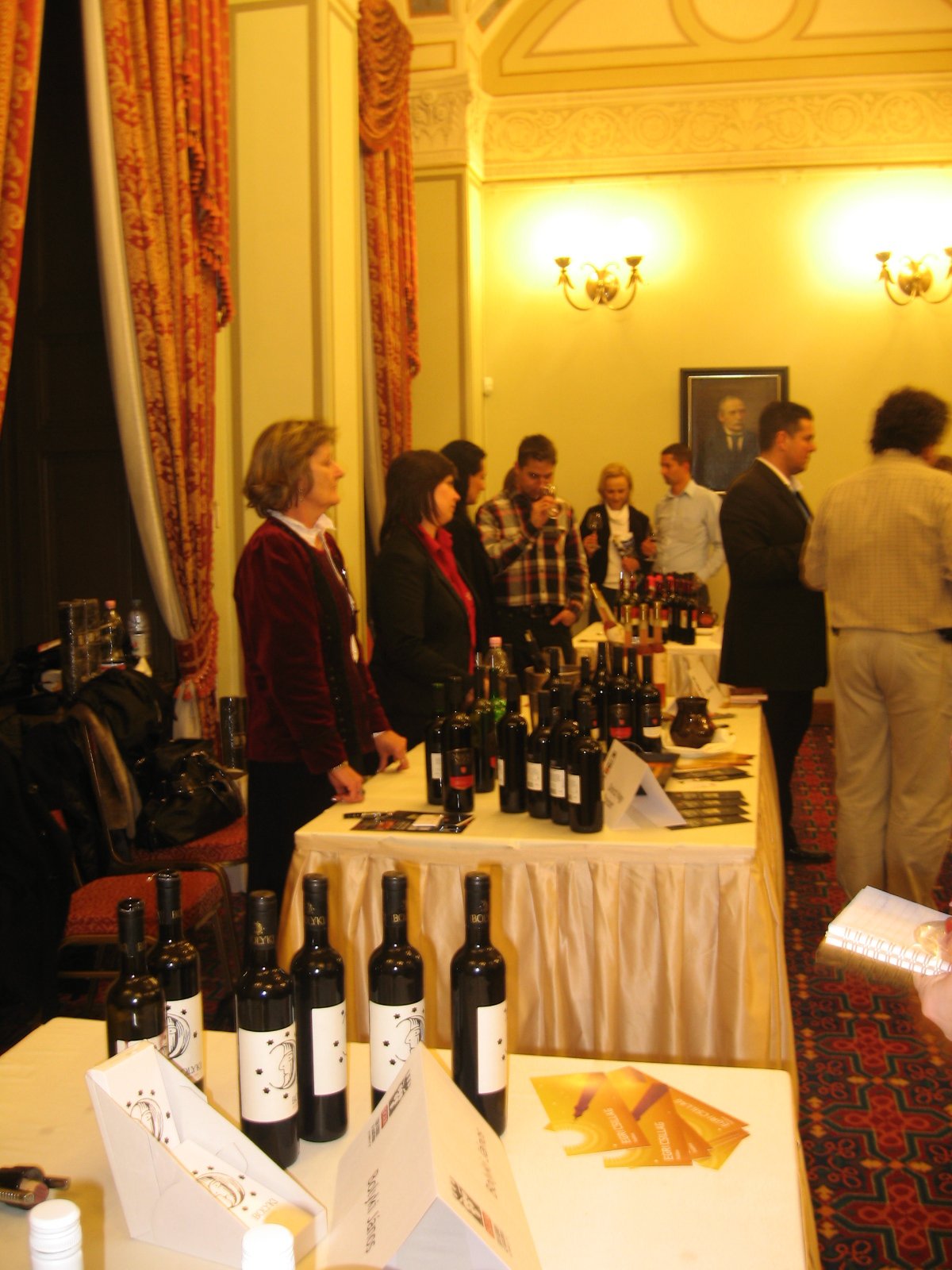 Egri borok bemutatója az MTA-ban -  -  - bor, Eger, MTA, 