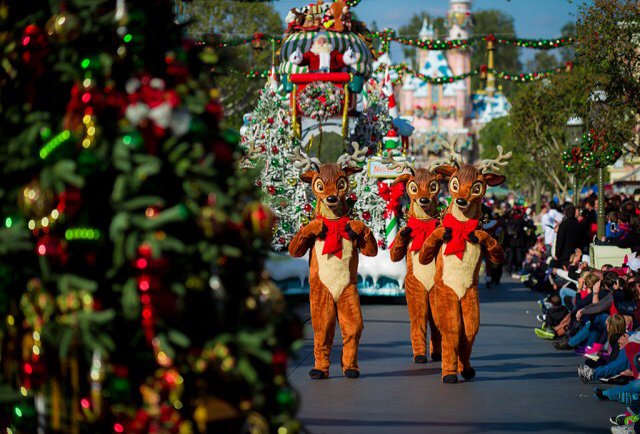 Disneyland karácsonykor - Utazás -  - disneyland, franciaország, karácsony, párizs, utazás, 