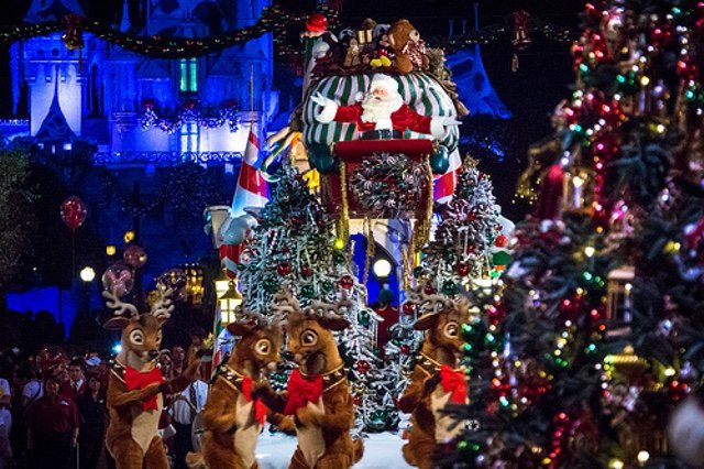 Disneyland karácsonykor - Utazás -  - disneyland, franciaország, karácsony, párizs, utazás, 