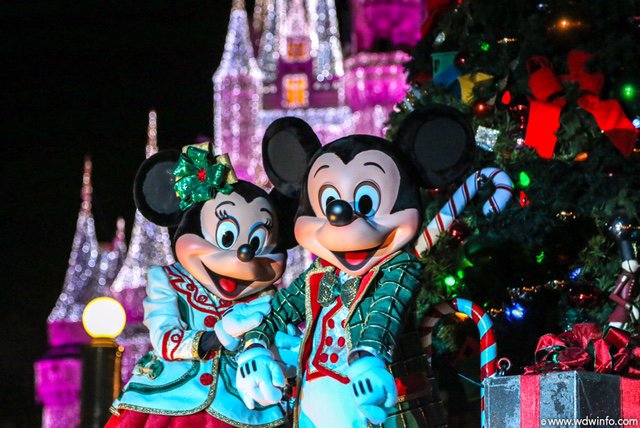 Disneyland karácsonykor - Utazás -  - disneyland, franciaország, karácsony, párizs, utazás, 