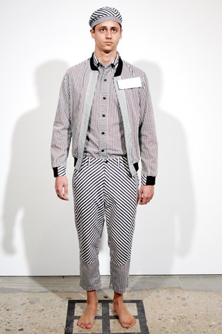 Elgurult a gyógyszer: szokatlan férfitrendek 2011 tavaszán - Divathírek -  - 2011, divat, férfi,