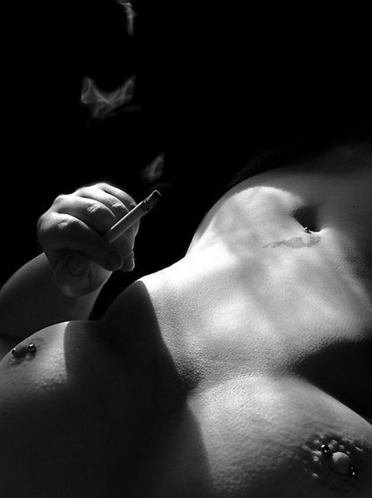 Szexi-e a dohányzó nő? -  -  - ++n%C5%91, +doh%C3%A1nyz%C3%A1s, erotika, 