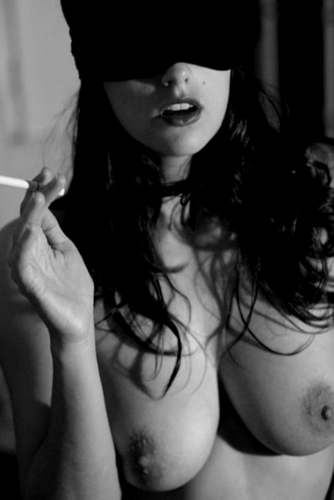 Szexi-e a dohányzó nő? -  -  - ++n%C5%91, +doh%C3%A1nyz%C3%A1s, erotika, 