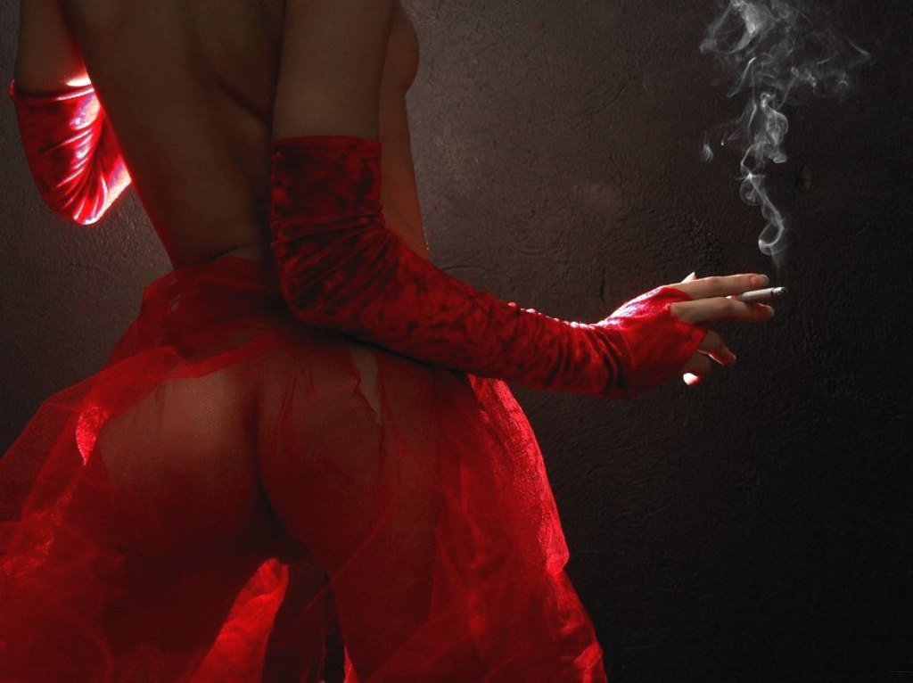 Szexi-e a dohányzó nő? -  -  - ++n%C5%91, +doh%C3%A1nyz%C3%A1s, erotika, 