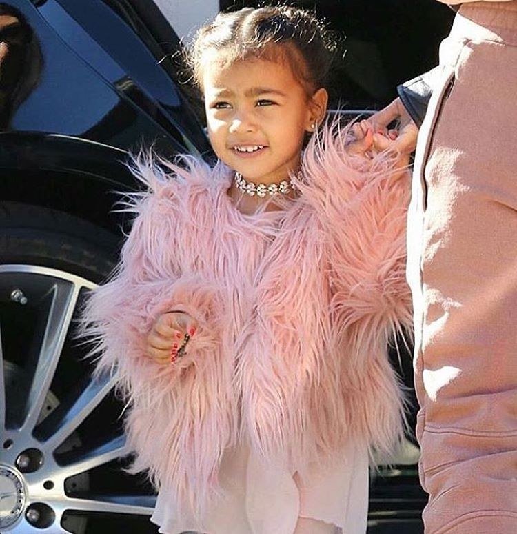 Így viseld a most újra trendi nyakláncot, a chokert! -  -  - choker, kiegészítők, nyaklánc, tavaszi divat, 