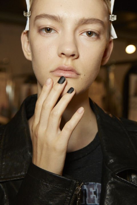 Tavaszi körömtrendek - a lakkok szerelmeseinek -  -  - 2016, körömdivat, körömlakk, stílus, 