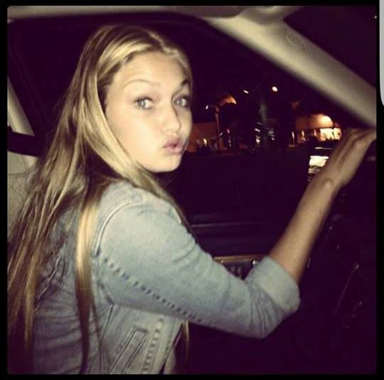 Ennyit változtak a sztárok az első Instagram fotójuk óta -  -  - chrissy teigen, gigi hadid, instagram, kendall jenner, kim kardashian, kylie jenner, selena gomez, 